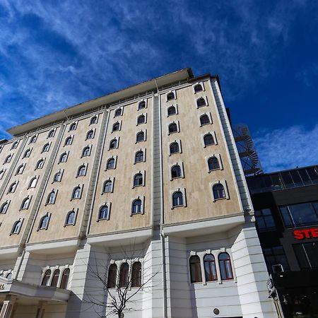 Sivas Bueyuek Hotel Buitenkant foto