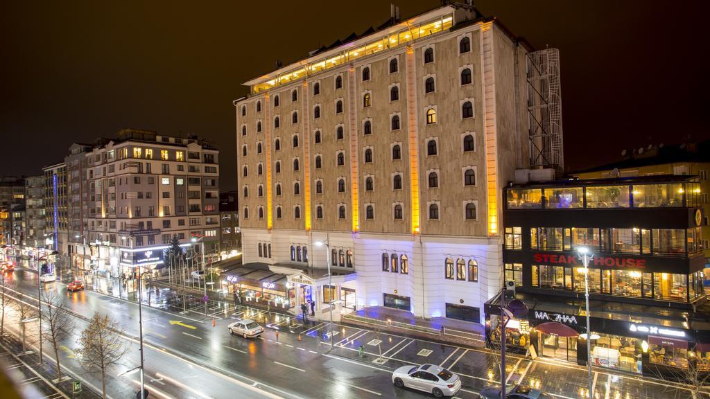 Sivas Bueyuek Hotel Buitenkant foto
